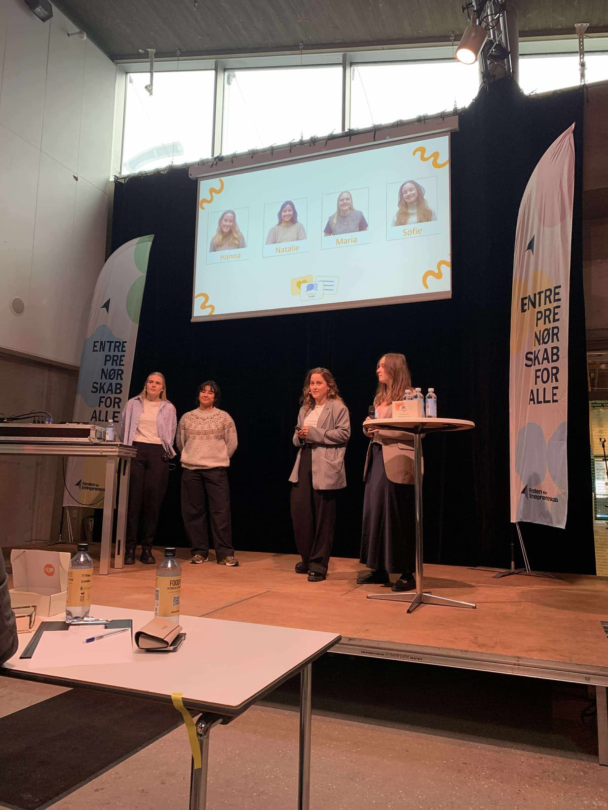 PædaGo'Snak-holdet på scenen til Entreprenørskabsfestivalen